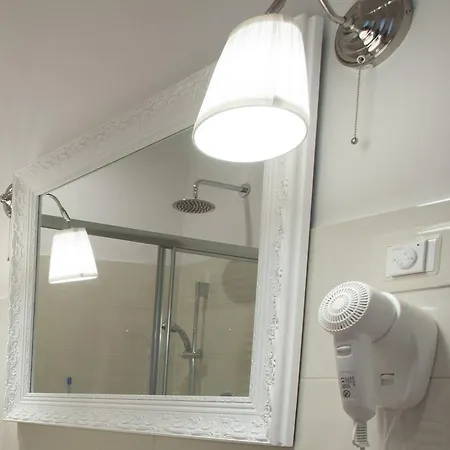 Magnifica Luxury Guest house